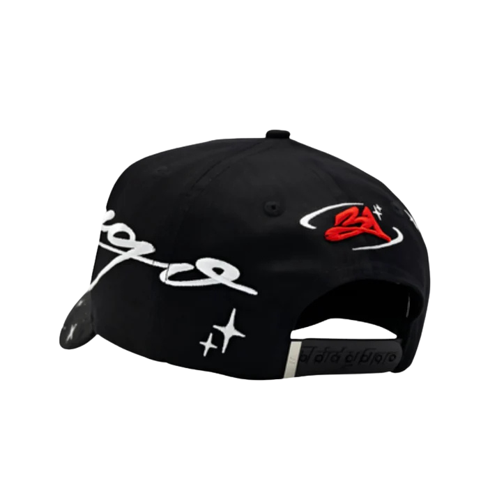 31 Hats - El mago roja